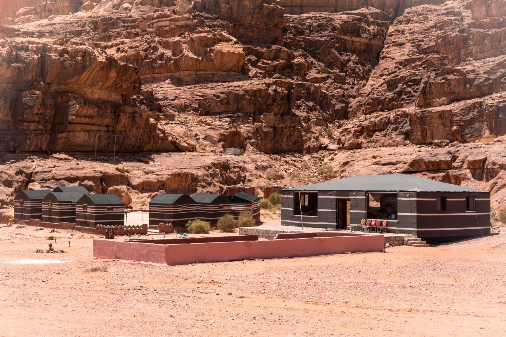 مبيت وإفطار وادي رم Beduin Star Trail Camp المظهر الخارجي الصورة