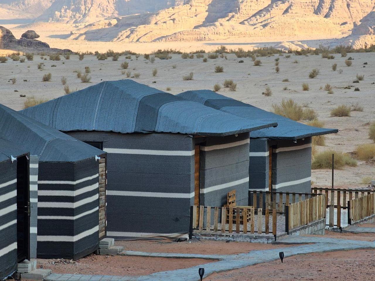 مبيت وإفطار وادي رم Beduin Star Trail Camp المظهر الخارجي الصورة
